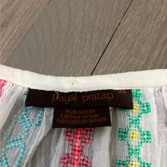 Anthropologie Payal Pratap White multi color embroidered top XS. Missing tassles - Picture 4 of 9